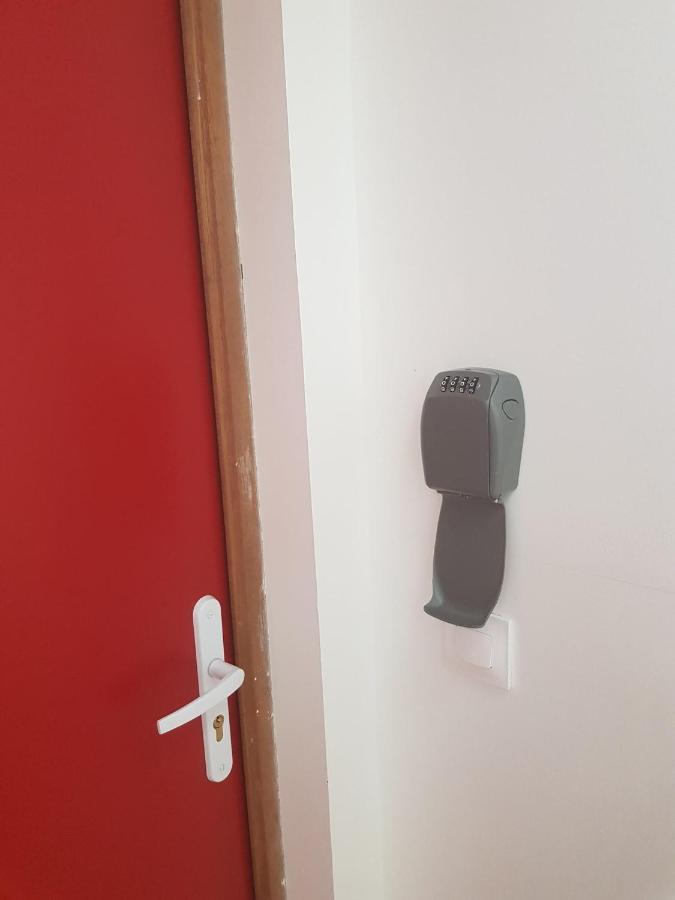10 - Joli studio neuf avec vue sur jardin arboré, parking privatif gratuit Razac-sur-lʼIsle Extérieur photo